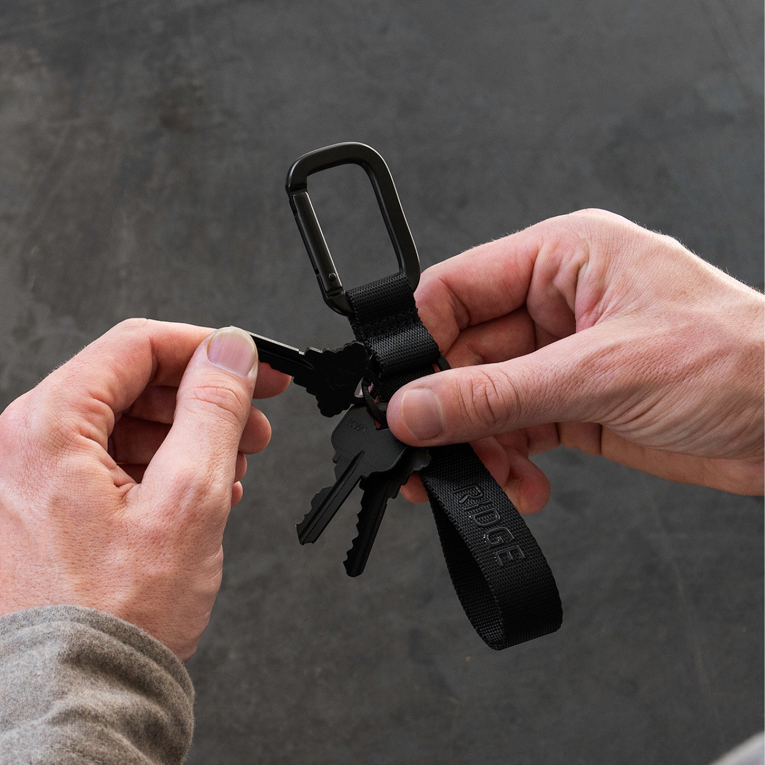 Everyday Keychain - Matte Black | Grab-and-Go Convenience - Ridge