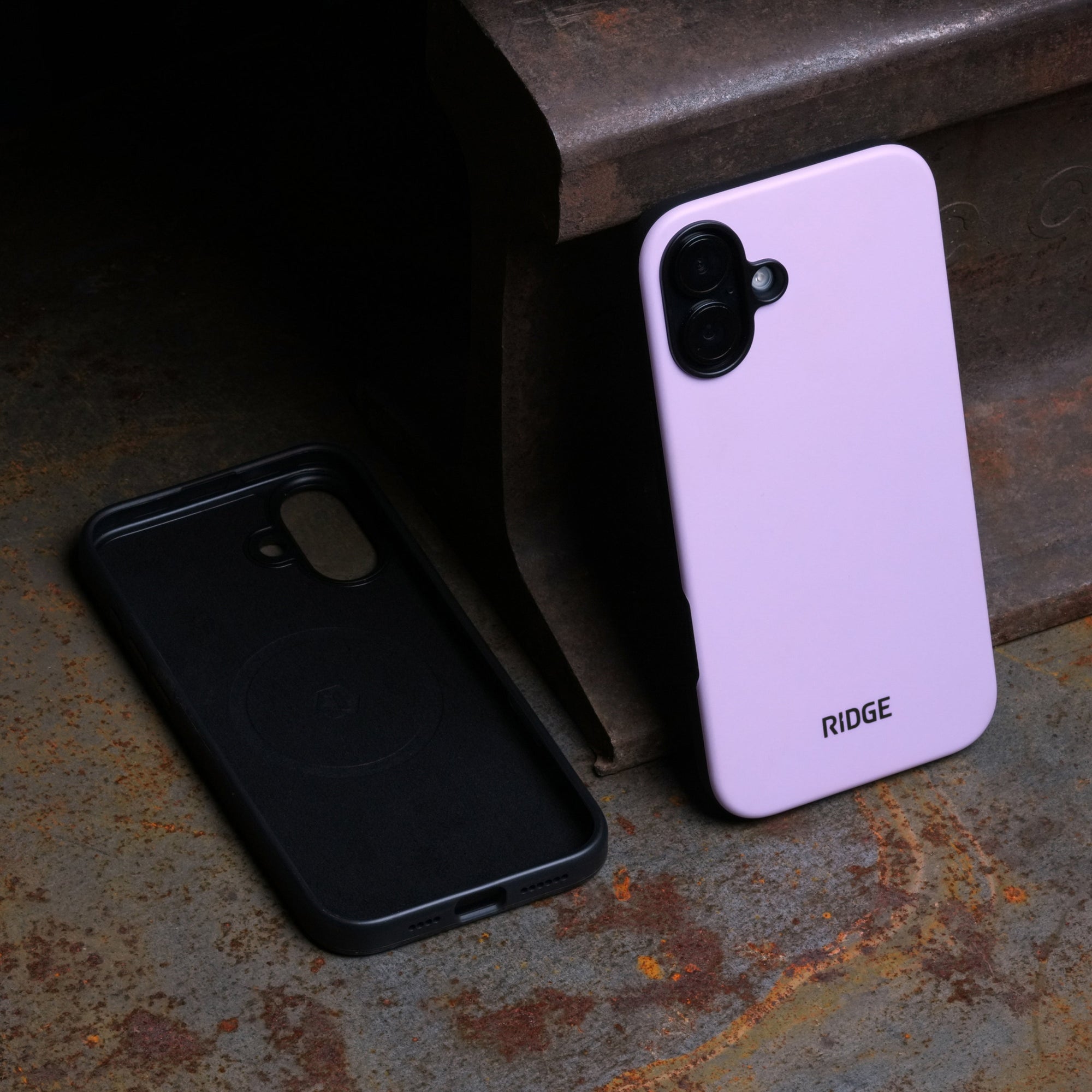 Ridge Phone Case - iPhone 16 - Midnight Black Leather